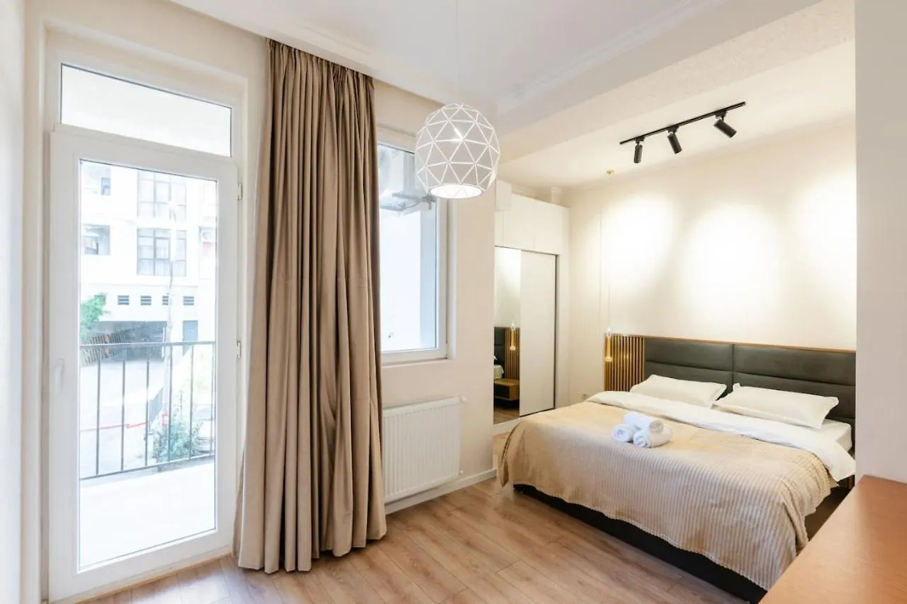 The Vake Nest - Modern 2-Bedroom Apartment 트빌리시